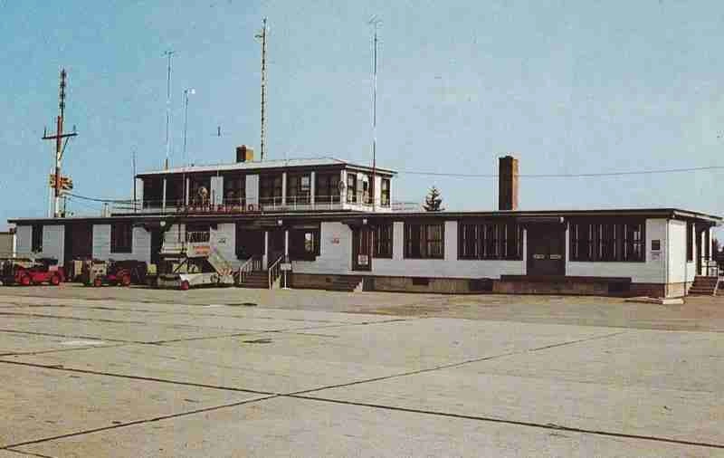 Fredericton Airport, the early years